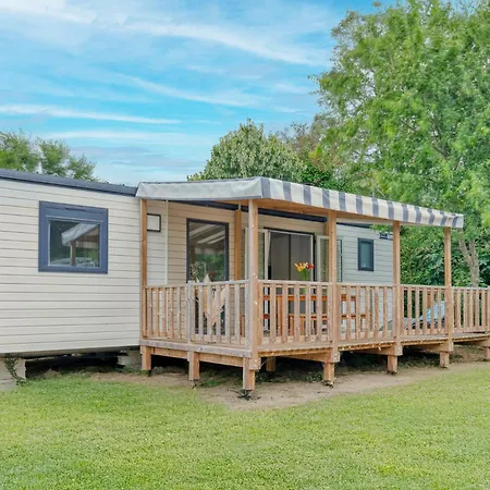 Le Village De La 4* Les Moutiers