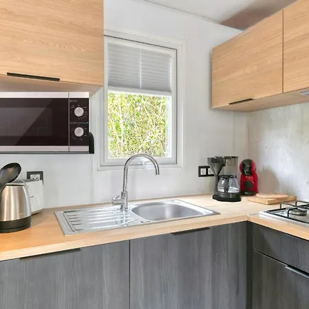 Le Village De La אתר קמפינג 4*