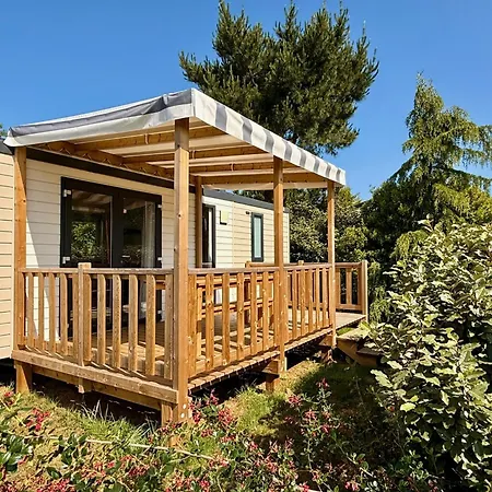 Le Village De La אתר קמפינג Les Moutiers